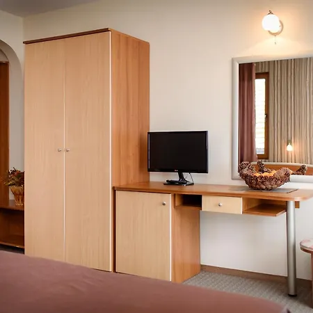 Casa de hóspedes Ianis Paradise 3*