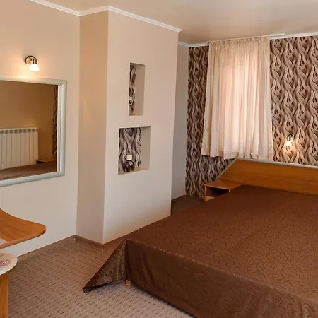 Ianis Paradise Casa de hóspedes 3*