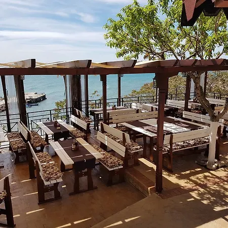 Ianis Paradise Gasthuis Nesebar