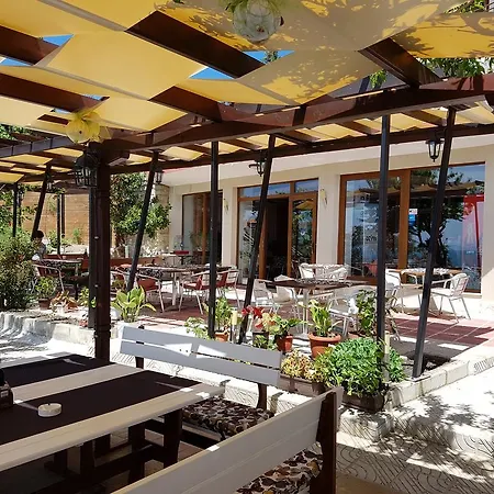 Gasthuis Ianis Paradise Nesebar