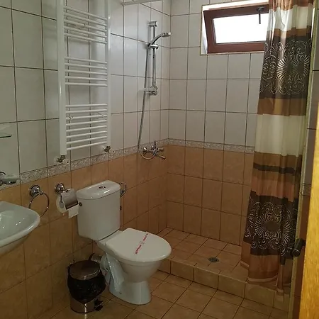 Ianis Paradise Konukevi