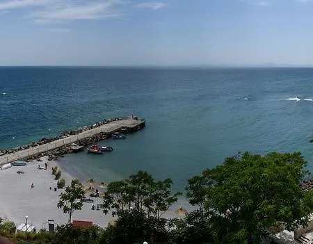 Ianis Paradise Konukevi Misivri