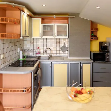 ゲストハウス Ianis Paradise ネセバル