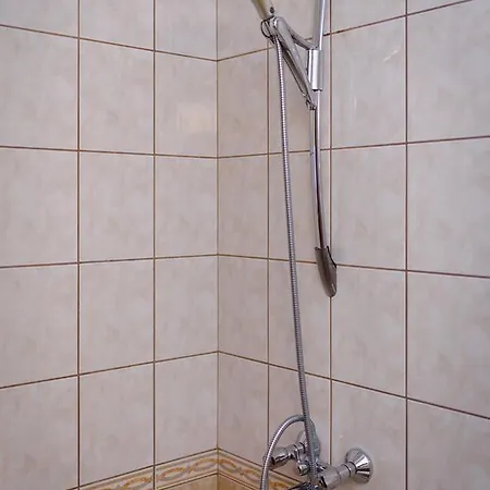 Konukevi Ianis Paradise Misivri