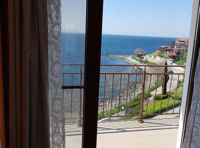 Ianis Paradise 3*