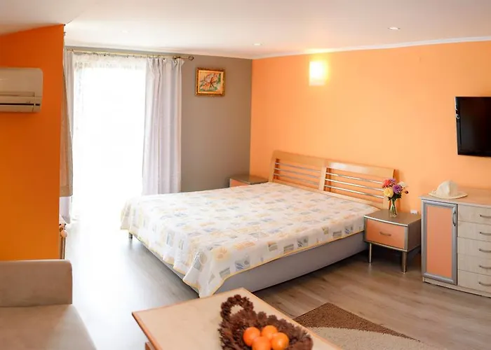 Ianis Paradise Neszebar